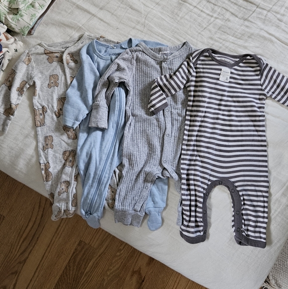 Organic Gender Neutral Baby Clothes 0-6m - Picture 4 of 7